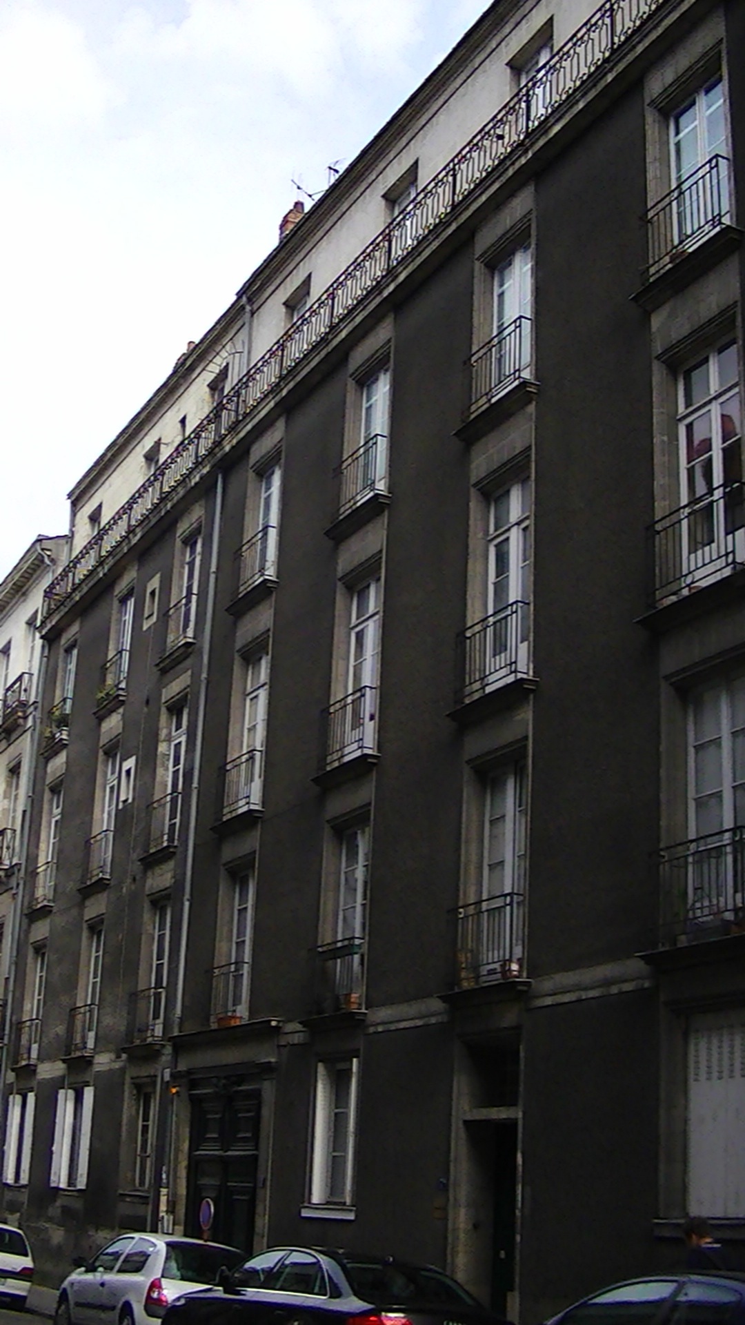 Immeuble sur cours Cambronne