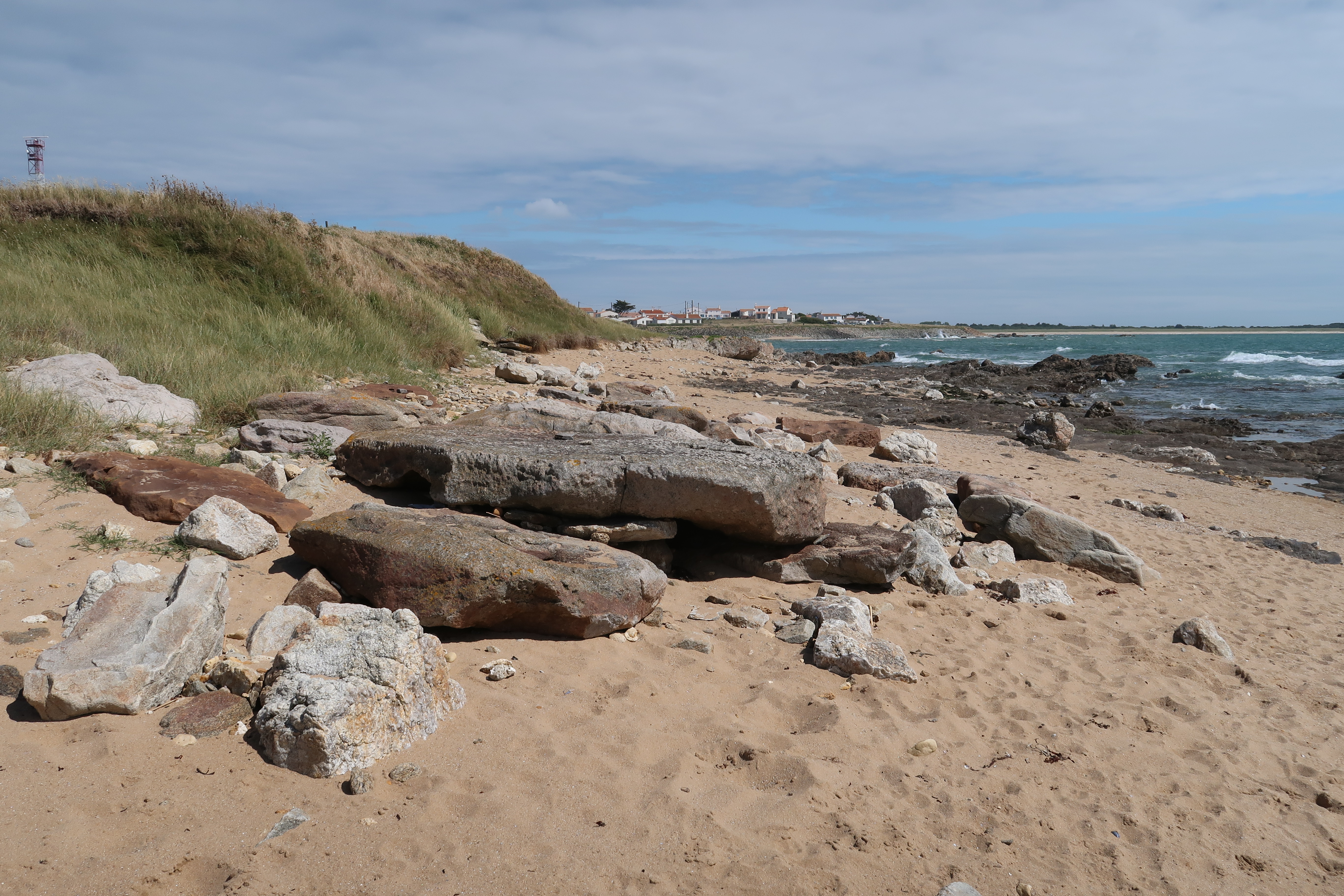 Dolmen dégradé situé à la pointe de l’Herbaudière