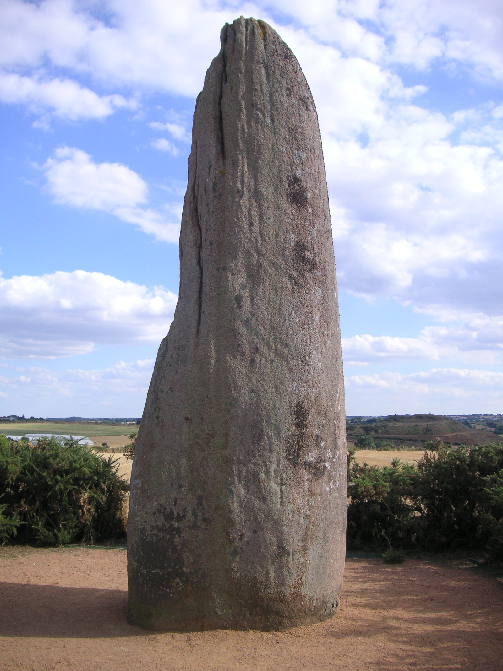 Menhir dit La Grande Pierre Levée