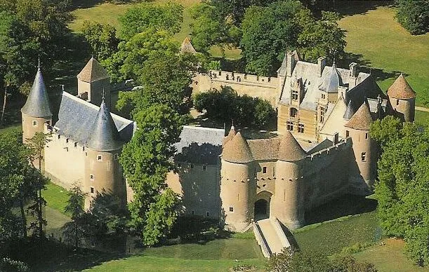 Château de Ainay-le-Vieil