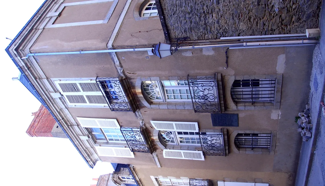 Ancien hôtel de Montfrand, actuellement hôtel de Sèze et de Montfrand