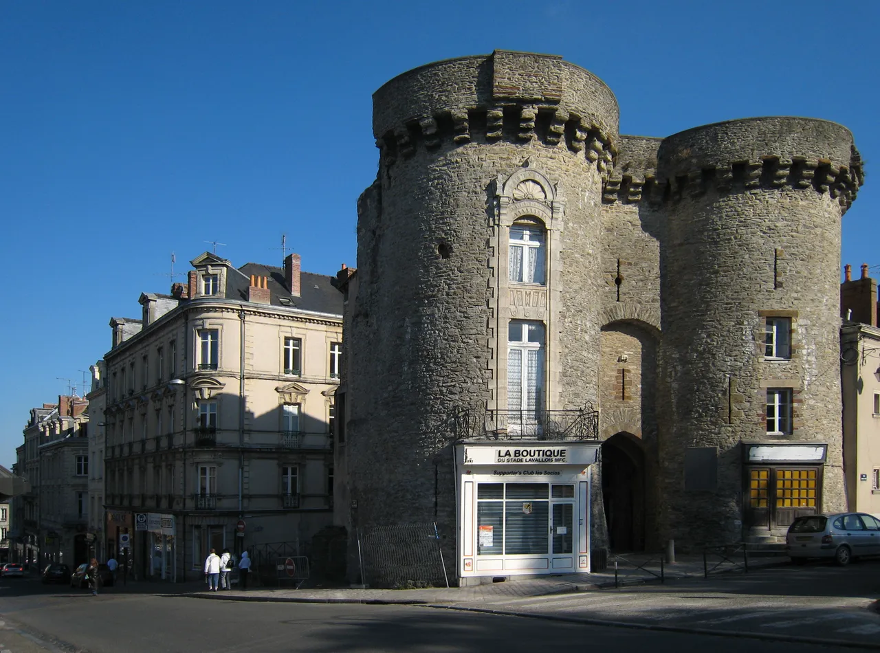 Anciens remparts de Laval