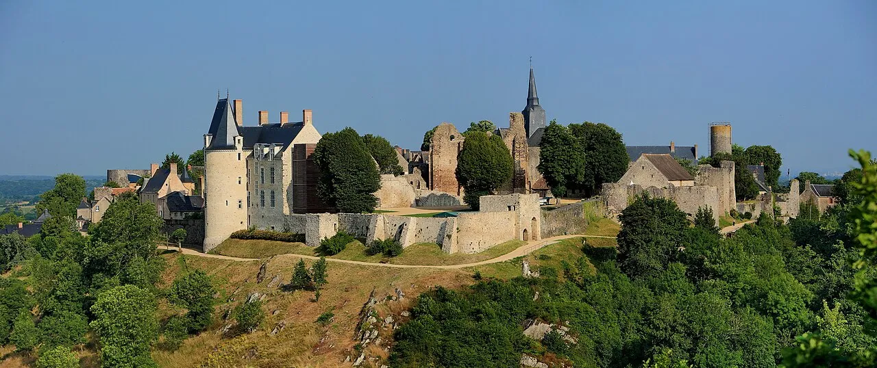 Château de Sainte-Suzanne