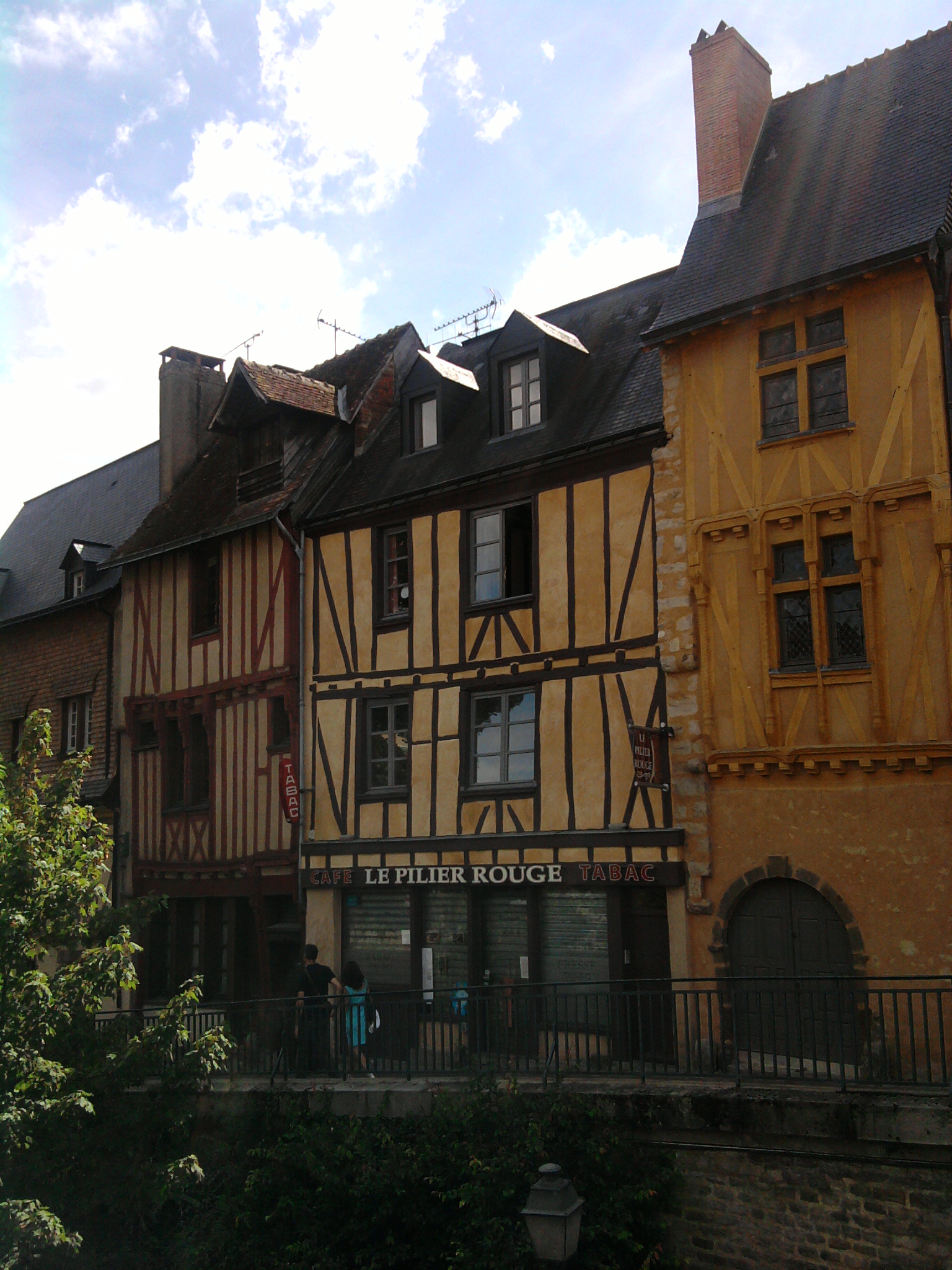 Maison du 16e siècle à pans de bois