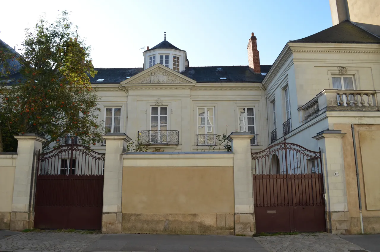 Hôtel Cazeneuve de Pradines