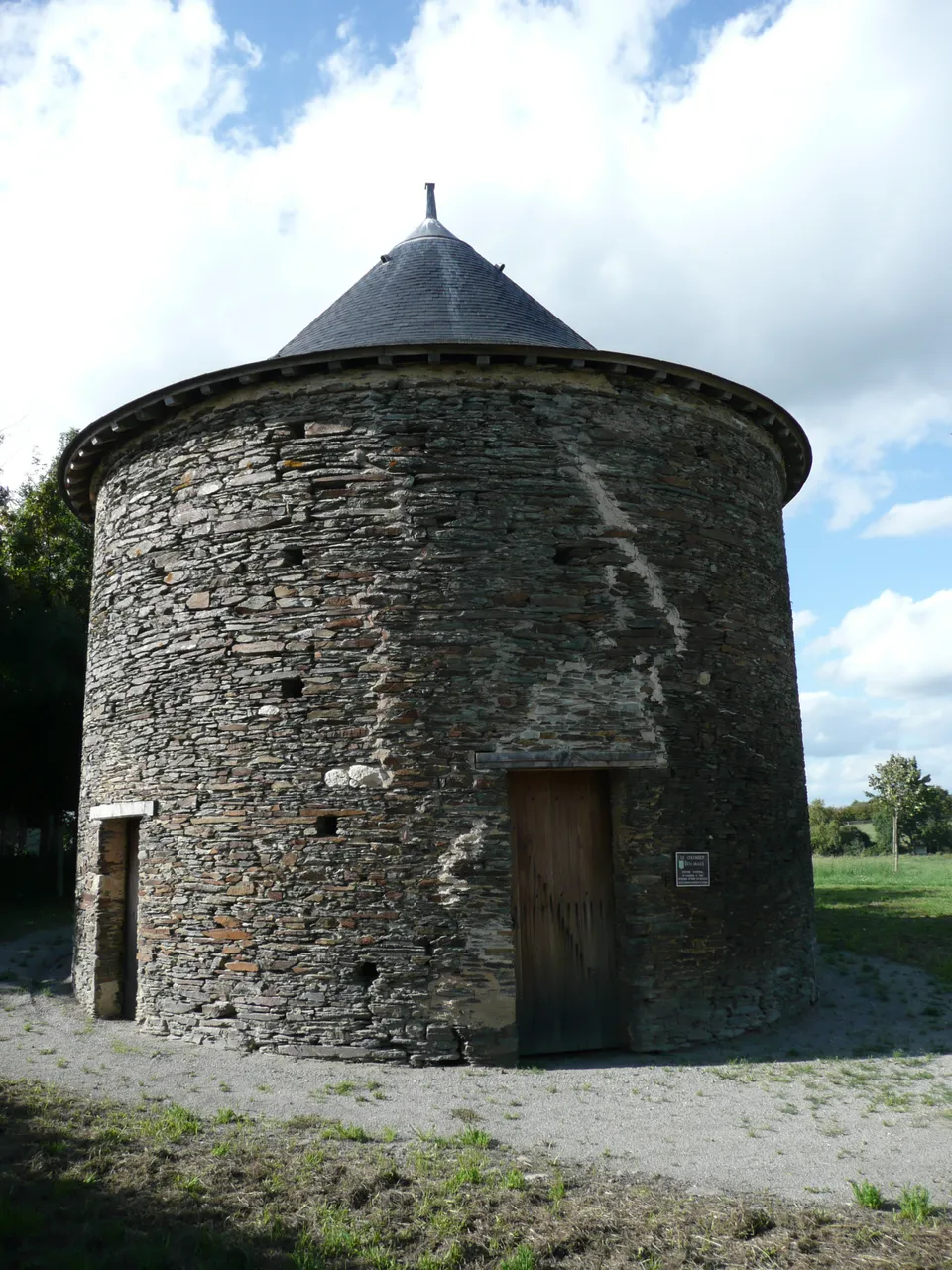 Ancien pigeonnier seigneurial